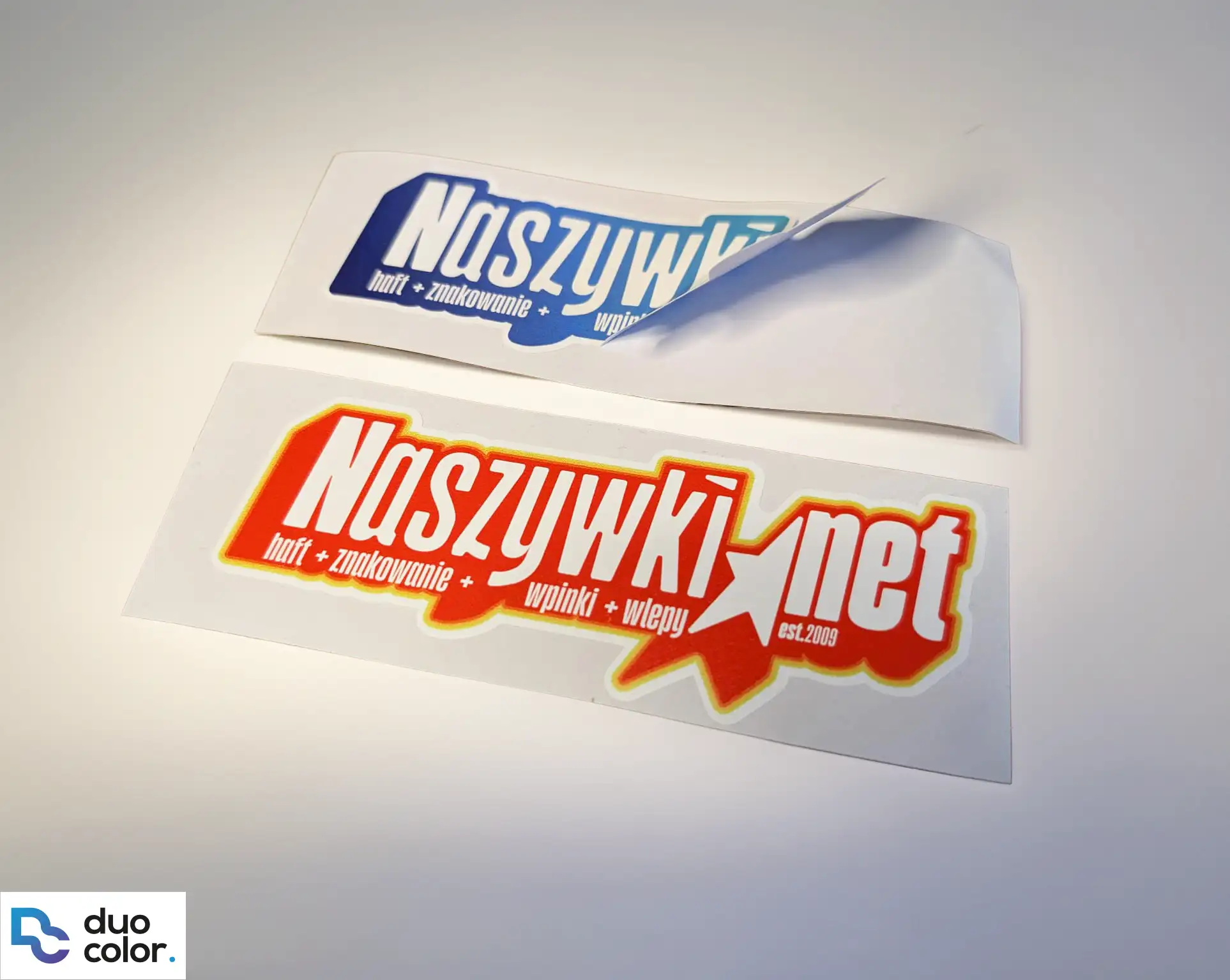 Naklejki KISS-CUT cięte po obrysie na arkuszu